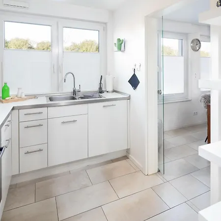 Vakantiehuis Seehaus 48 *